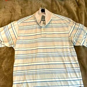 North Face Men’s medium polo shirt rarely worn.